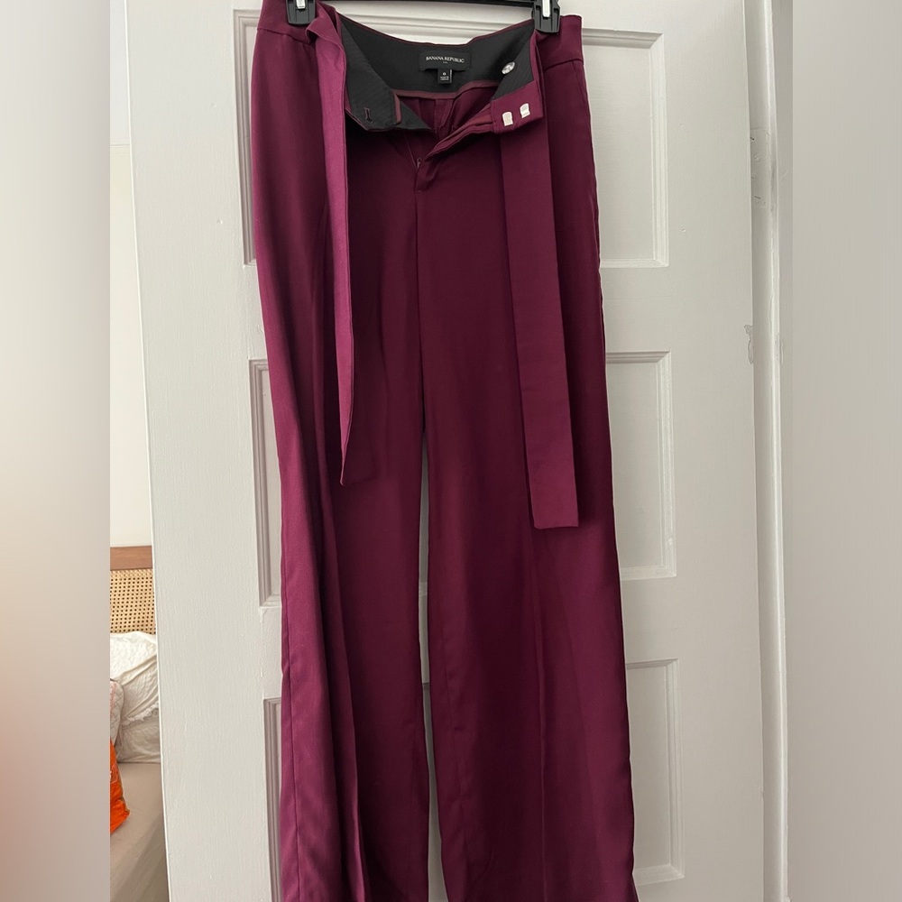 Banana Republic Burgundy pants-size 0